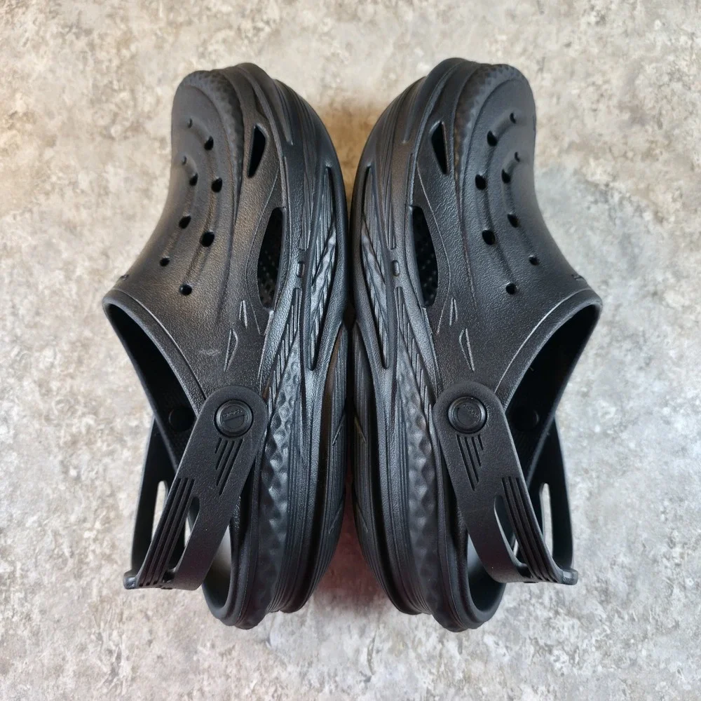 Crocs Off Grid Triple Black Clog Slides Sandals Mens 7 / Womens 9 *Worn‎ Once.